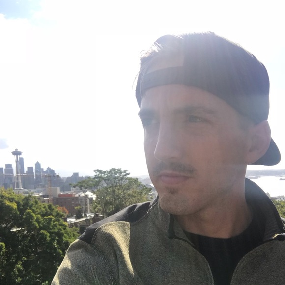 Meet your Posher, Lindsey - Picture 1 of 1